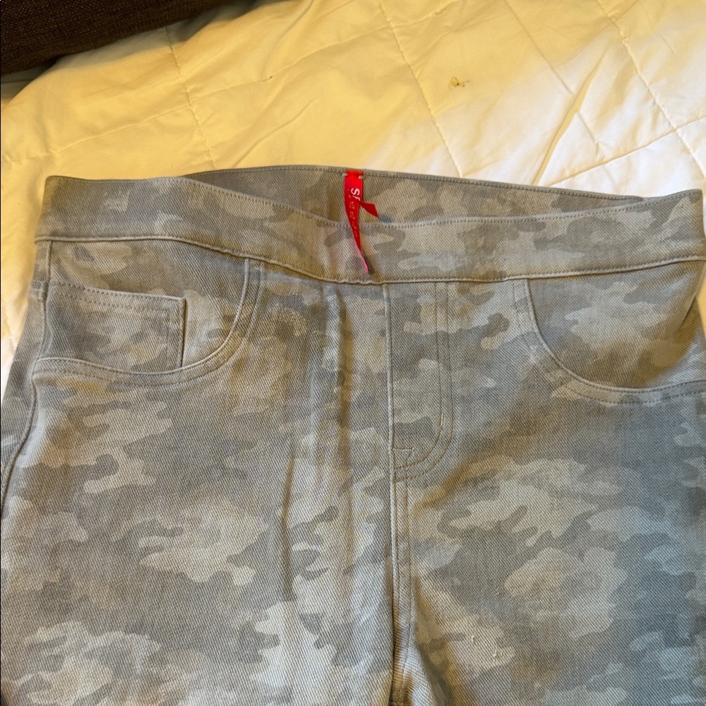 Spanx Gray Camouflage Pants